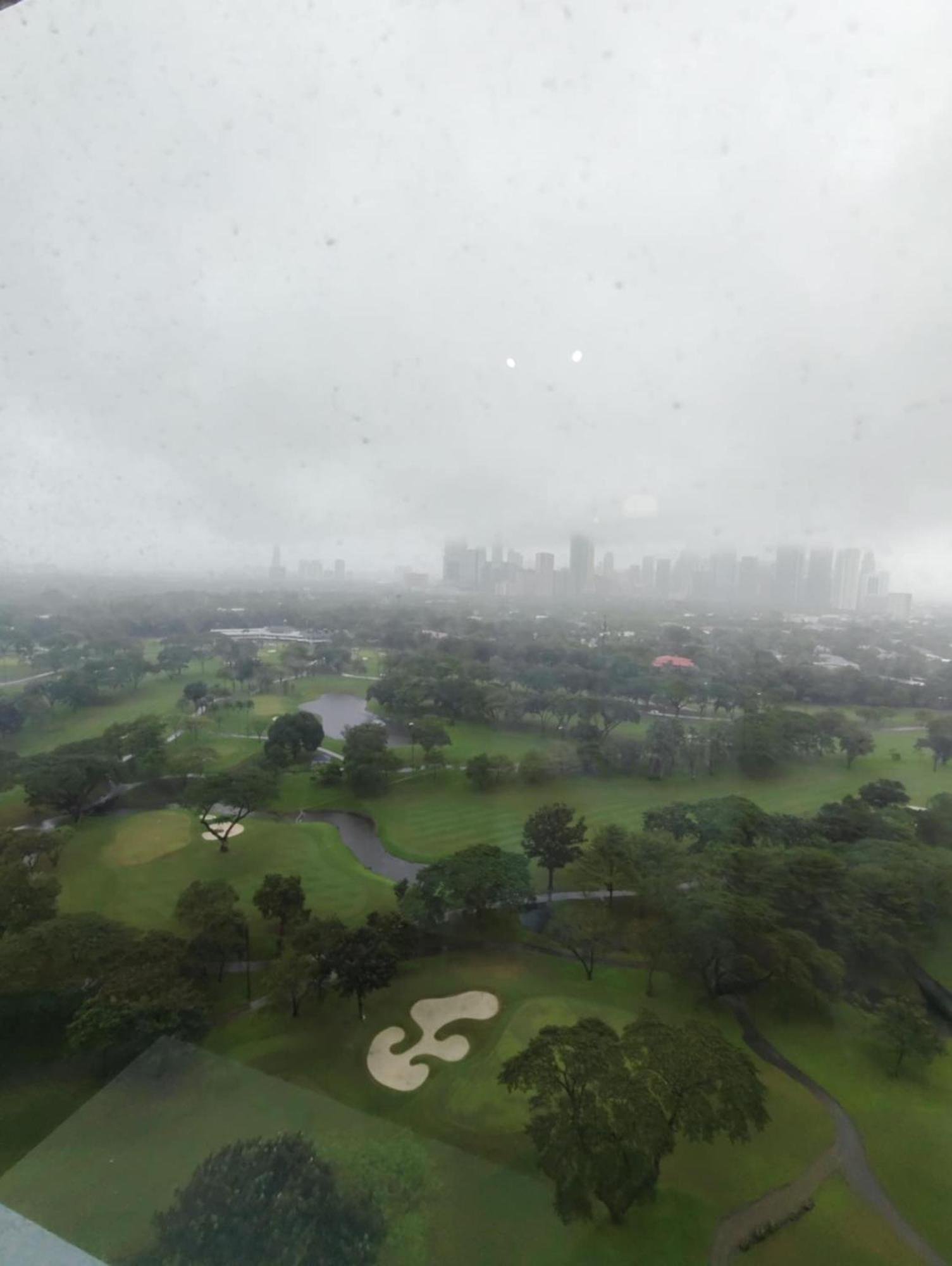 Bellagio One Bedrroom Bgc Burgos Circle By Christine Suites Ph 达义 外观 照片